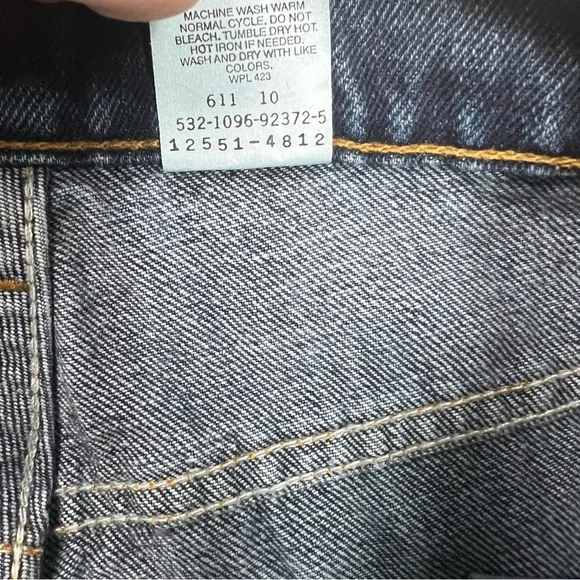 Vtg Levi's 551 Jeans Womens 14P Dark Wash Blue USA 90s Relaxed Tapered High Rise - Picture 9 of 9